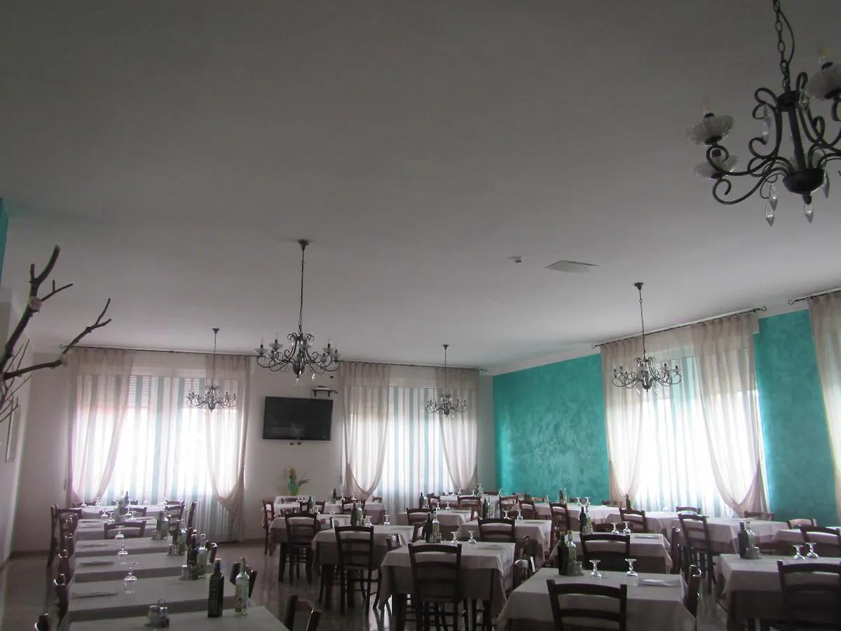 Lo Scoglio Hotel Castelnuovo del Garda Italy