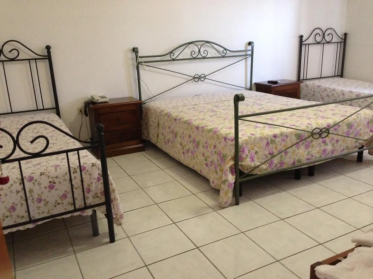 Hotel Lo Scoglio Castelnuovo del Garda Italia